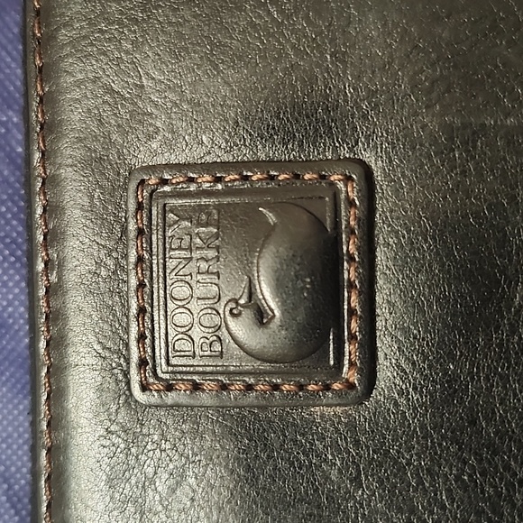 Dooney&Bourke Wallet - Picture 10 of 10